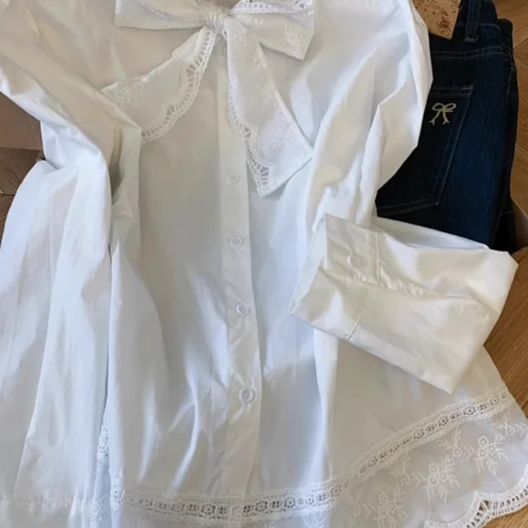 White Lace Hem Bow Collar Shirt - Picture 4 of 5